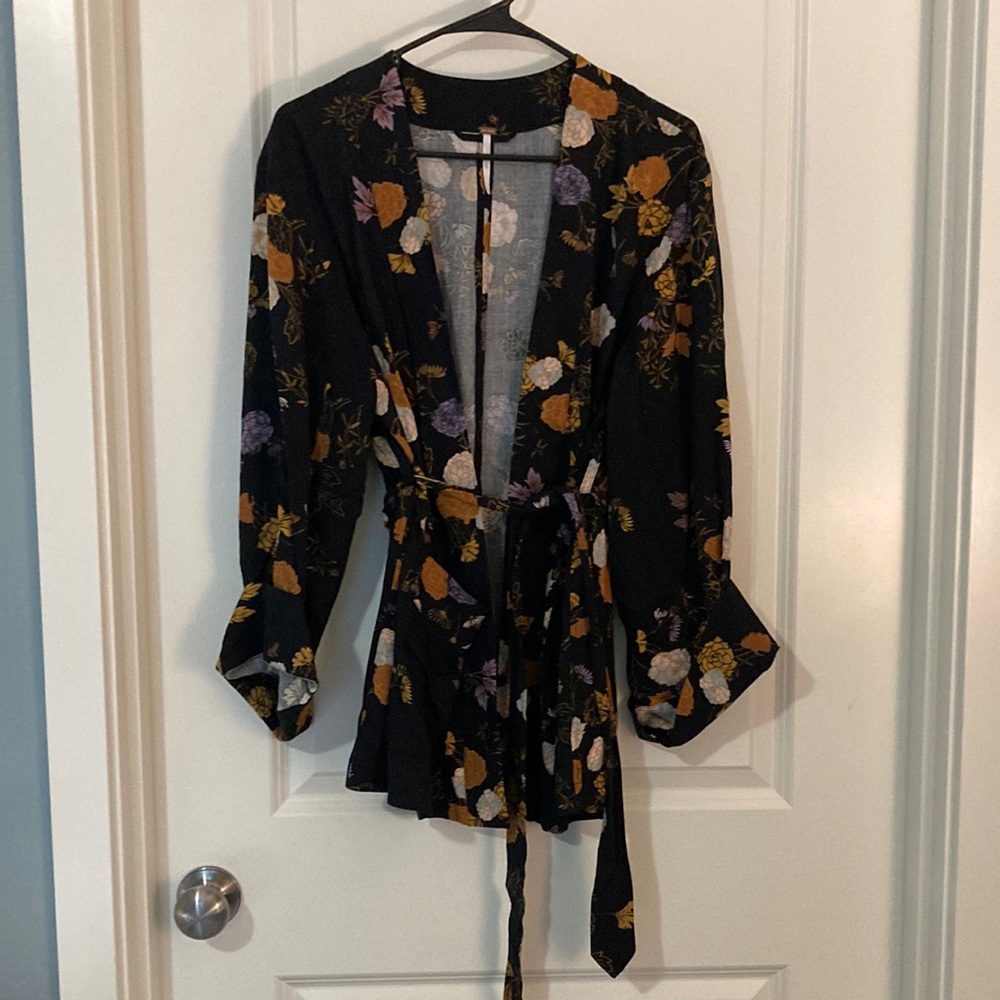 Free People kimono style cover up top S